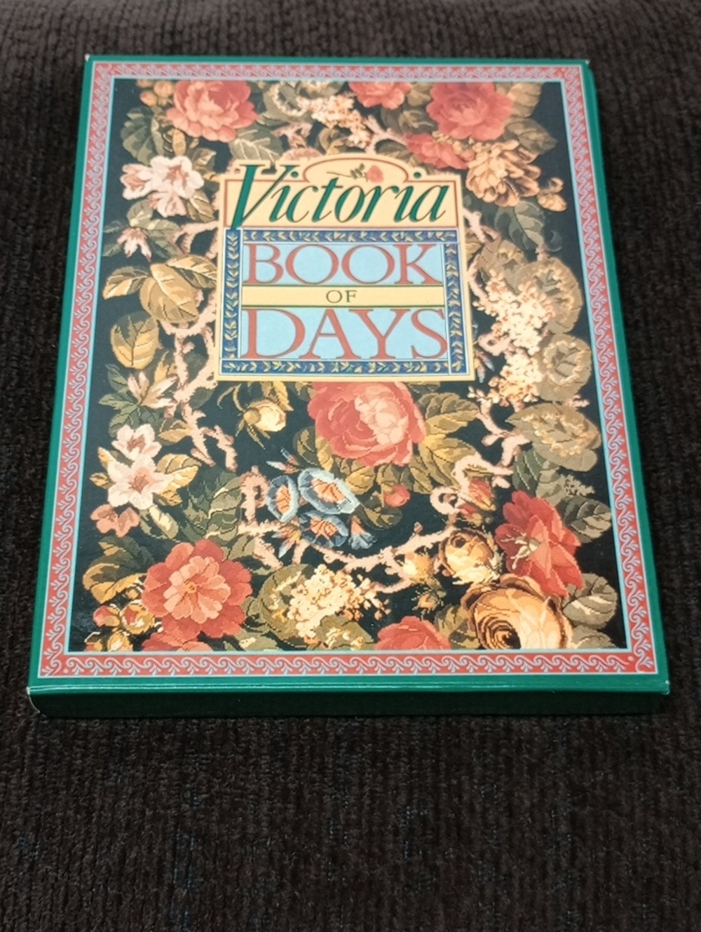 Victoria Book Of Days by Hearst Books. Illustrated Hardcover Boxed 1989